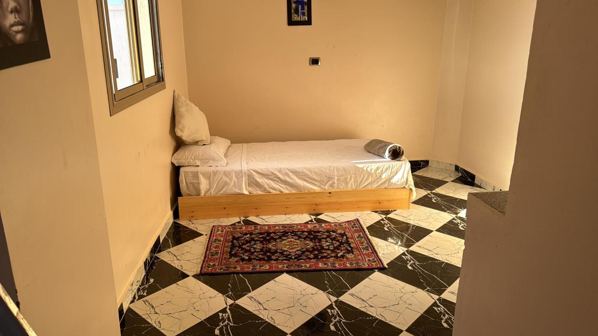 Soraya Guest House Surf Camp & Restaurant 임수안 외부 사진