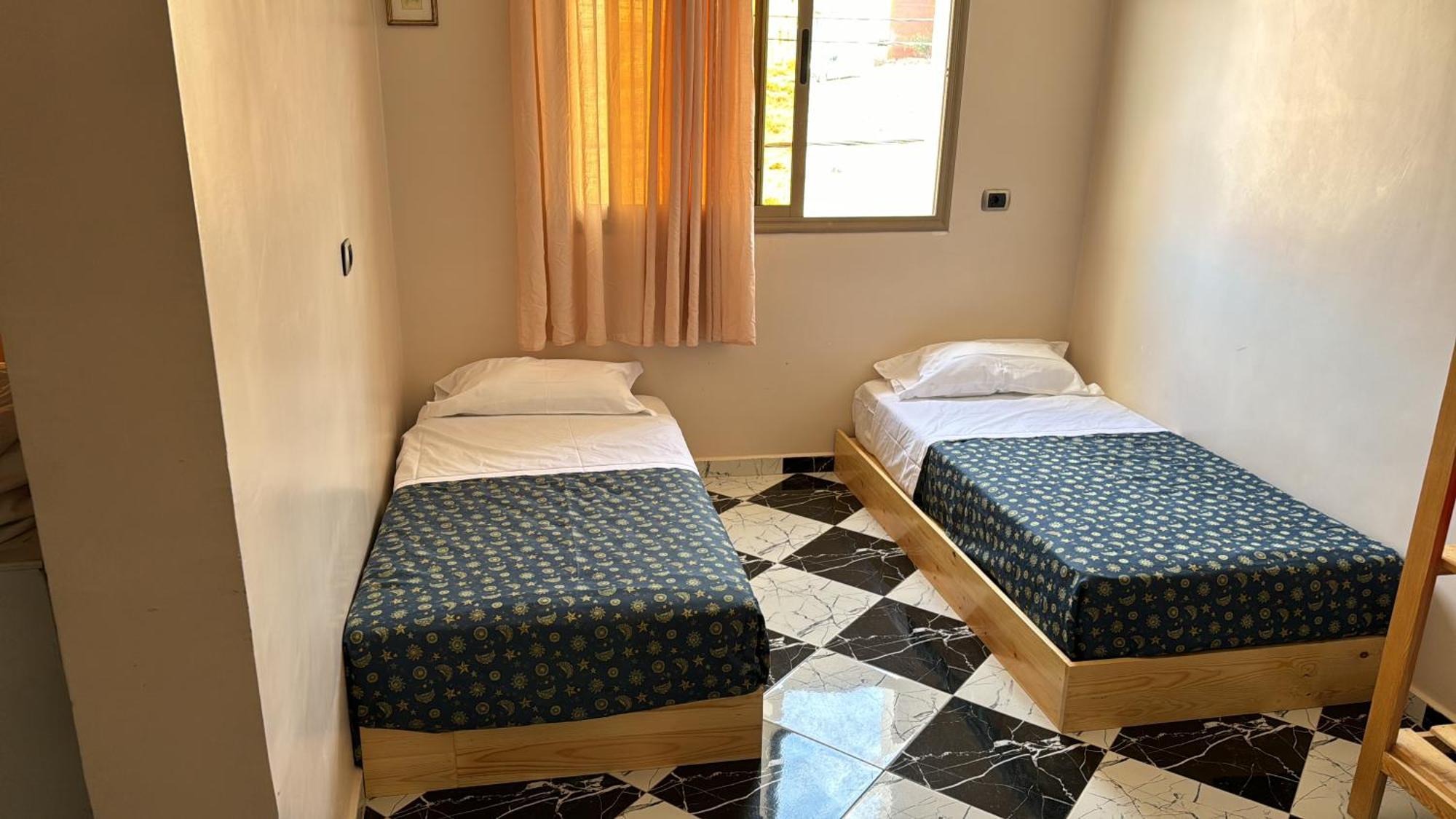 Soraya Guest House Surf Camp & Restaurant 임수안 외부 사진