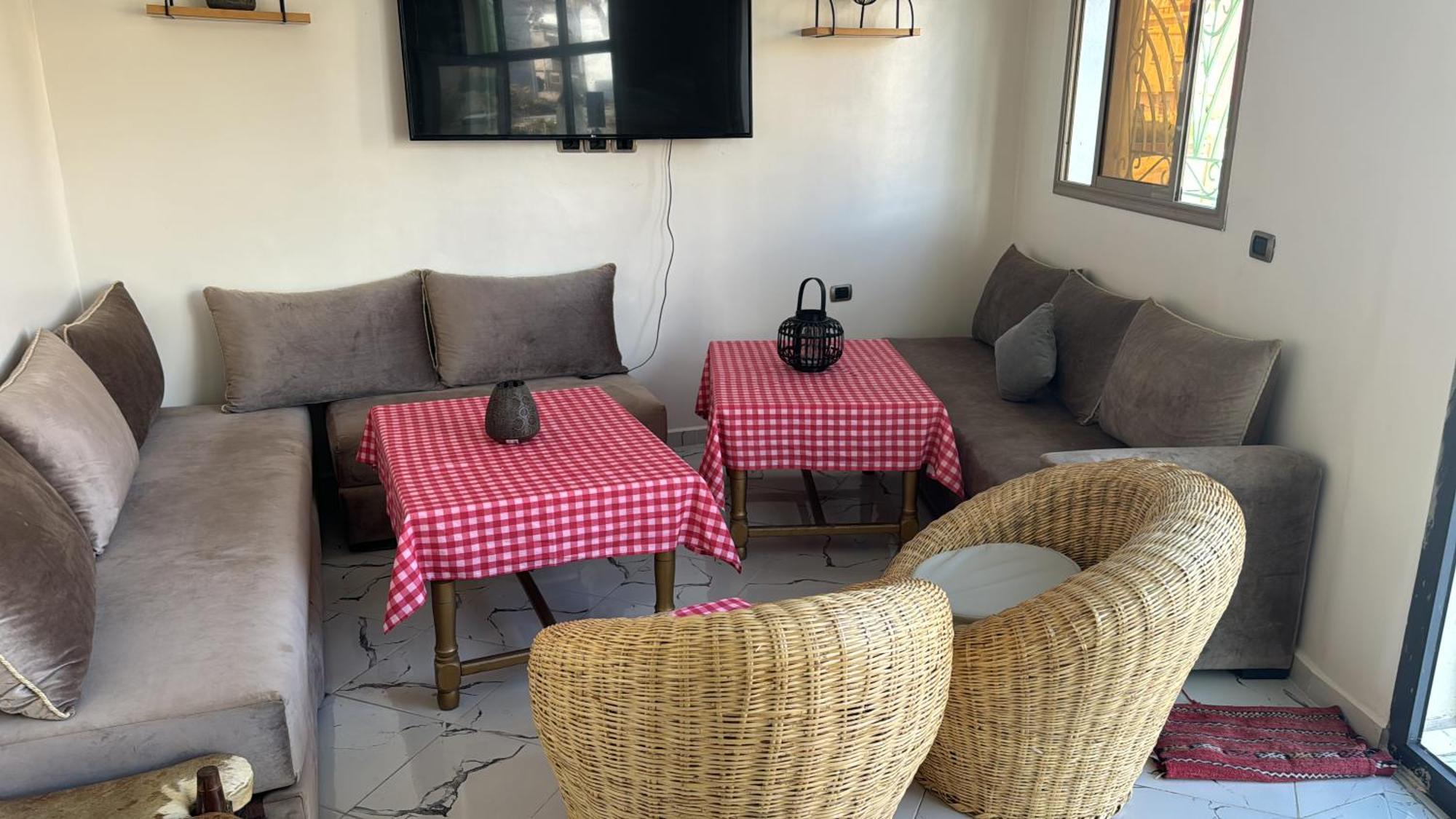 Soraya Guest House Surf Camp & Restaurant 임수안 외부 사진